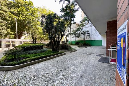 Apartamento à venda com 98m², 1 quarto e sem vagaPlaquinha