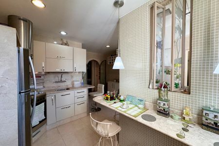 Apartamento à venda com 98m², 1 quarto e sem vagaCozinha e Área de Serviço