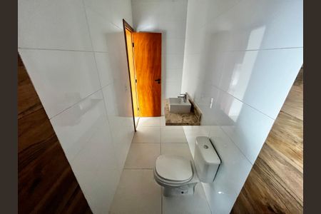 Casa à venda com 185m², 3 quartos e 4 vagasBanheiro da Suíte 1