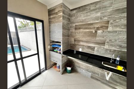 Casa à venda com 185m², 3 quartos e 4 vagasChurrasqueira