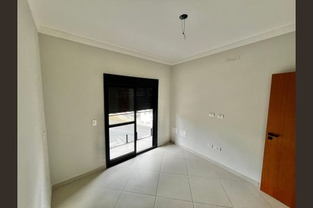 Casa à venda com 185m², 3 quartos e 4 vagasSuíte 1