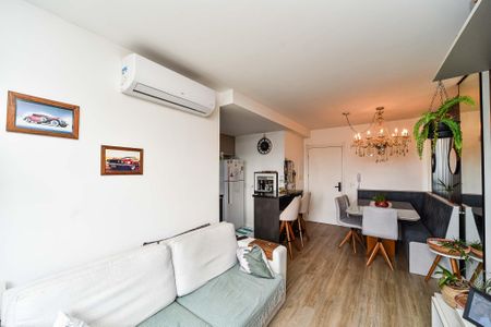Sala de apartamento para alugar com 2 quartos, 64m² em São Sebastião, Porto Alegre