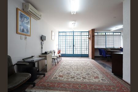 Sala de casa à venda com 3 quartos, 284m² em Jardim Leonor, São Paulo