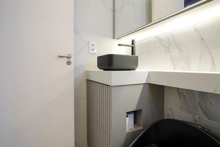 Apartamento à venda com 80m², 2 quartos e 2 vagasBanheiro social