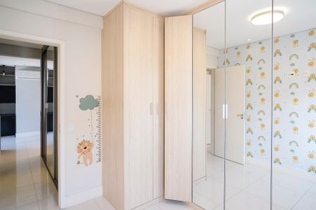 Apartamento à venda com 80m², 2 quartos e 2 vagasQuarto