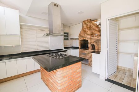Cozinha de casa de condomínio à venda com 4 quartos, 90m² em Jardim São Francisco, Indaiatuba