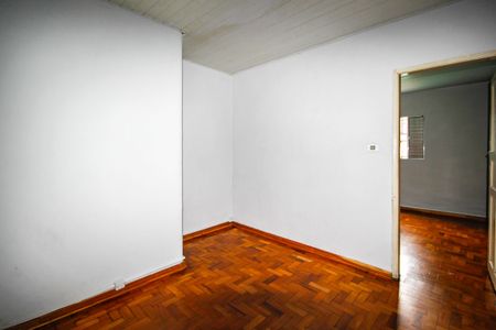 Sala de casa para alugar com 1 quarto, 50m² em Vila Serralheiro, São Paulo