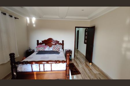 Casa para alugar com 400m², 4 quartos e 4 vagas Casa para alugar com 400m², 4 quartos e 4 vagasSuíte