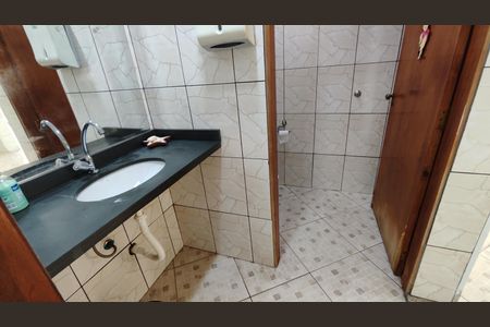 Casa para alugar com 400m², 4 quartos e 4 vagas Casa para alugar com 400m², 4 quartos e 4 vagasBanheiro 2