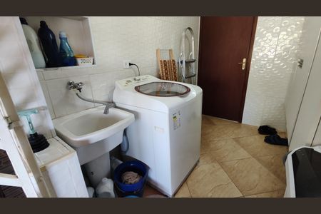 Casa para alugar com 400m², 4 quartos e 4 vagas Casa para alugar com 400m², 4 quartos e 4 vagasÁrea de Serviço