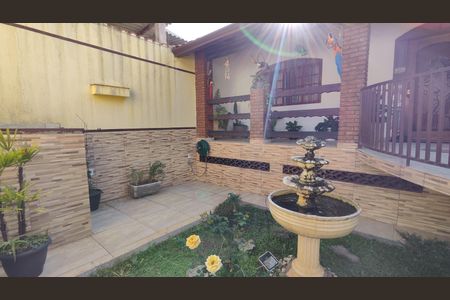 Casa para alugar com 400m², 4 quartos e 4 vagas Casa para alugar com 400m², 4 quartos e 4 vagasQuintal