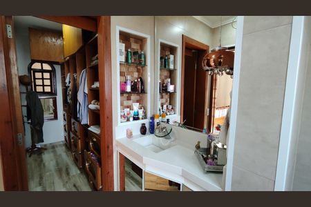 Casa para alugar com 400m², 4 quartos e 4 vagas Casa para alugar com 400m², 4 quartos e 4 vagasBanheiro da Suíte