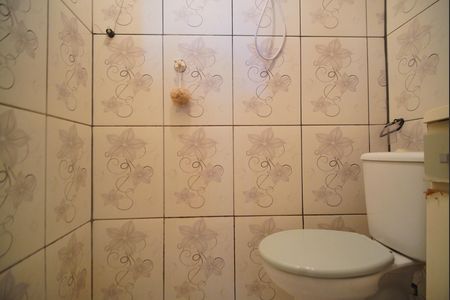 Banheiro da Suíte de casa para alugar com 1 quarto, 52m² em Santa Rosa de Lima, Porto Alegre