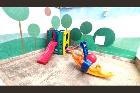 Apartamento à venda com 80m², 2 quartos e 2 vagasÁrea comum - Playground