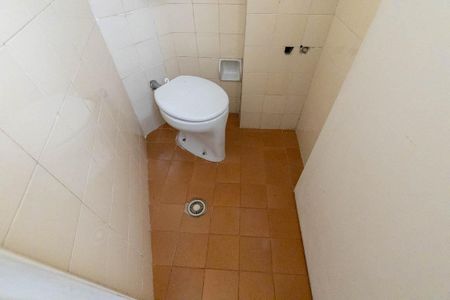 Apartamento à venda com 60m², 2 quartos e 1 vaga Apartamento à venda com 60m², 2 quartos e 1 vagaBanheiro de Serviço
