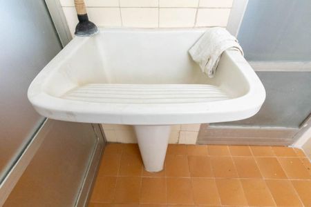 Apartamento à venda com 60m², 2 quartos e 1 vaga Apartamento à venda com 60m², 2 quartos e 1 vagaÁrea de Serviço