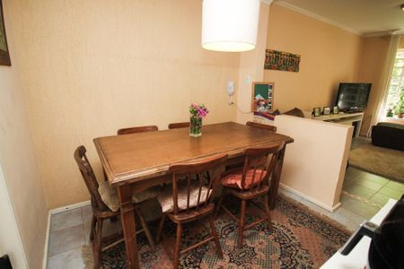 Casa de condomínio à venda com 133m², 3 quartos e 2 vagas Casa de condomínio à venda com 133m², 3 quartos e 2 vagasSala de Jantar