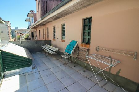 Casa de condomínio à venda com 133m², 3 quartos e 2 vagas Casa de condomínio à venda com 133m², 3 quartos e 2 vagasTerraço