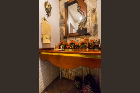 Casa de condomínio à venda com 413m², 3 quartos e 6 vagas Casa de condomínio à venda com 413m², 3 quartos e 6 vagasLavabo