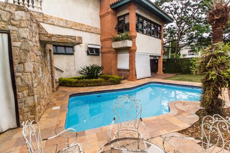 Casa de condomínio à venda com 413m², 3 quartos e 6 vagas Casa de condomínio à venda com 413m², 3 quartos e 6 vagasPiscina