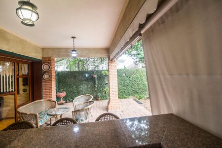 Casa de condomínio à venda com 413m², 3 quartos e 6 vagas Casa de condomínio à venda com 413m², 3 quartos e 6 vagasÁrea gourmet