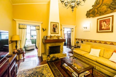 Casa de condomínio à venda com 413m², 3 quartos e 6 vagas Casa de condomínio à venda com 413m², 3 quartos e 6 vagasSala