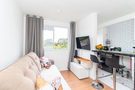 Sala de apartamento para alugar com 2 quartos, 40m² em Jardim Helian, São Paulo