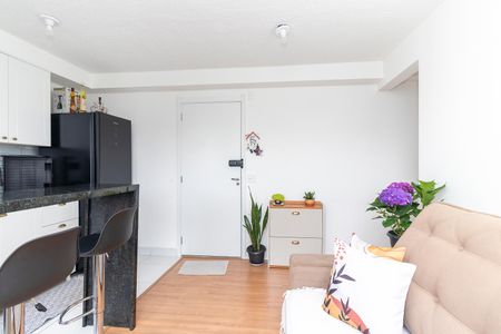 Sala de apartamento para alugar com 2 quartos, 40m² em Jardim Helian, São Paulo