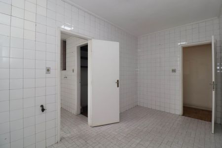 Apartamento à venda com 100m², 2 quartos e 1 vagaCozinha
