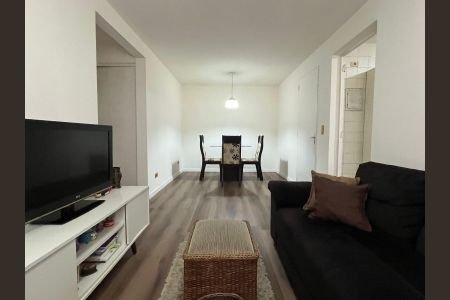 Sala de apartamento para alugar com 2 quartos, 53m² em Lajeado, Cotia