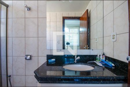 Banheiro de apartamento à venda com 3 quartos, 86m² em Paquetá, Belo Horizonte