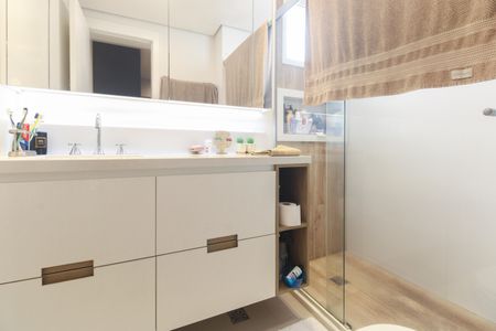 Apartamento à venda com 164m², 3 quartos e 3 vagasBanheiro Suíte 1