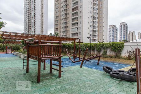 Apartamento à venda com 164m², 3 quartos e 3 vagasCondomínio - Playground