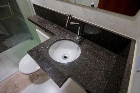 Apartamento à venda com 100m², 2 quartos e 1 vagaBanheiro da Suíte