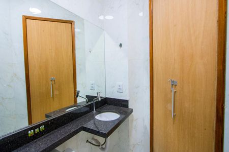 Apartamento à venda com 100m², 2 quartos e 1 vagaBanheiro social