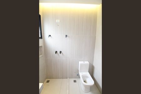 Casa de condomínio para alugar com 280m², 4 quartos e 4 vagasBanheiro Social