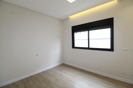 Casa de condomínio para alugar com 280m², 4 quartos e 4 vagasSuíte 2