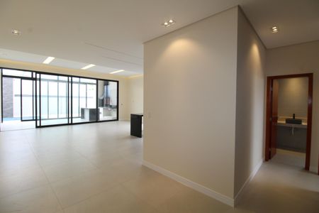 Casa de condomínio para alugar com 280m², 4 quartos e 4 vagasSala