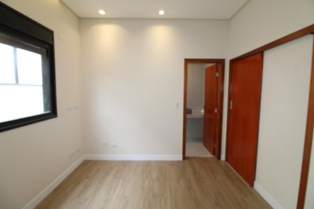 Casa de condomínio para alugar com 280m², 4 quartos e 4 vagasSuíte 2