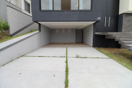 Casa de condomínio para alugar com 280m², 4 quartos e 4 vagasGaragem