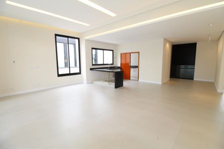 Casa de condomínio para alugar com 280m², 4 quartos e 4 vagasSala