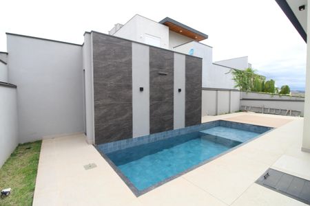 Casa de condomínio para alugar com 280m², 4 quartos e 4 vagasÁrea comum - Piscina
