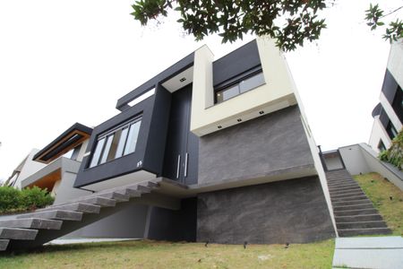 Casa de condomínio para alugar com 280m², 4 quartos e 4 vagasFachada