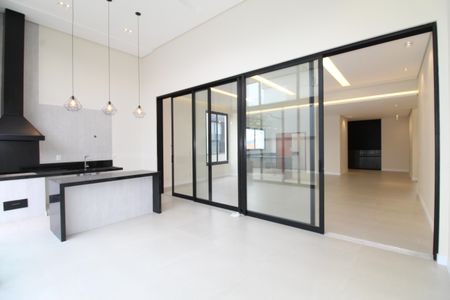 Casa de condomínio para alugar com 280m², 4 quartos e 4 vagasVaranda Gourmet