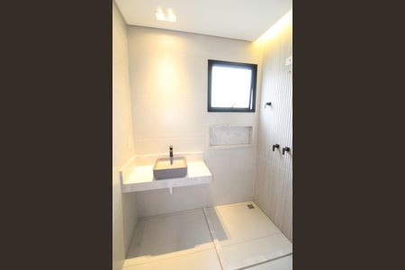 Casa de condomínio para alugar com 280m², 4 quartos e 4 vagasBanheiro Social