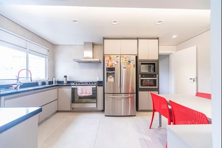 Apartamento à venda com 128m², 4 quartos e 2 vagasCozinha