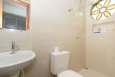 Casa para alugar com 250m², 3 quartos e 5 vagasBanheiro de Serviço