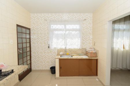 Casa para alugar com 250m², 3 quartos e 5 vagasCozinha