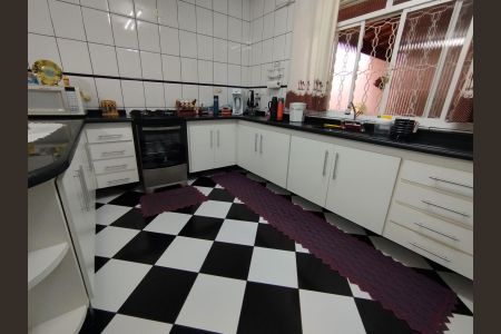 Casa à venda com 190m², 4 quartos e 2 vagasCozinha