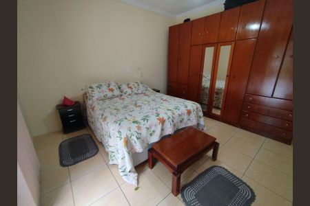 Casa à venda com 190m², 4 quartos e 2 vagasSuíte